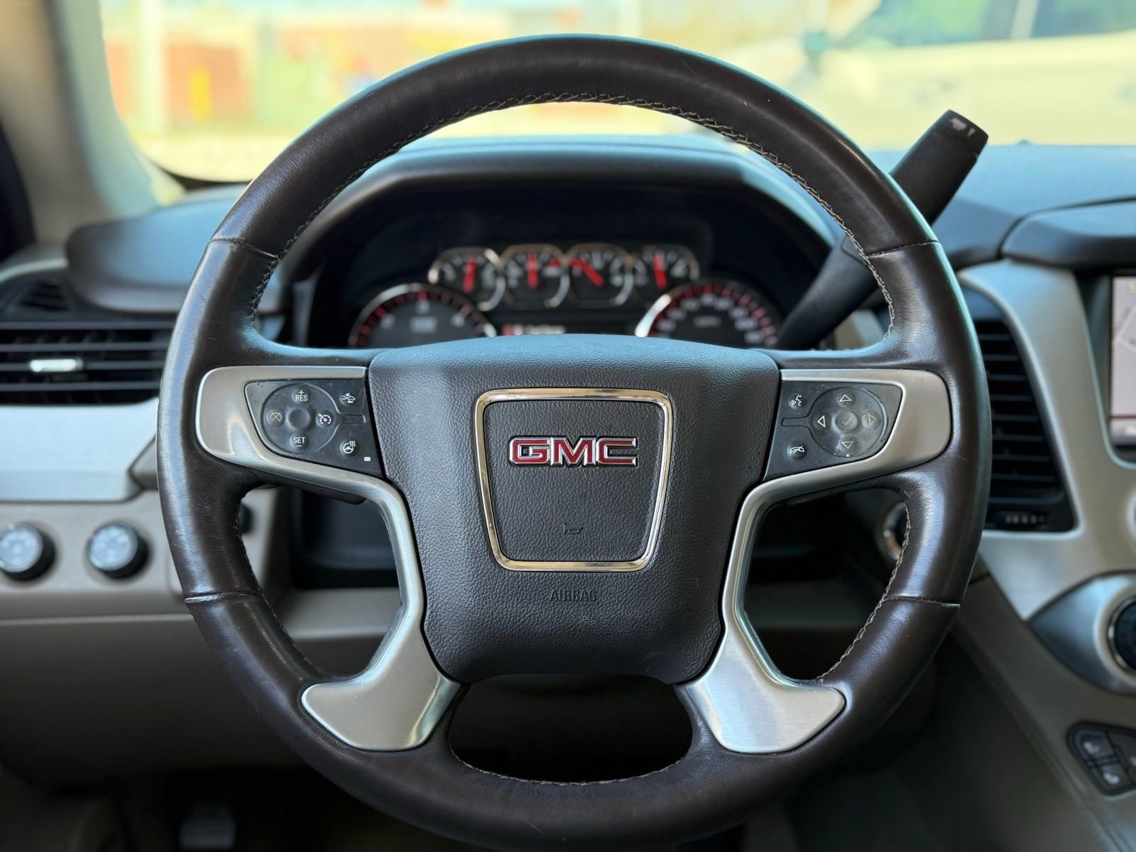 Used 2015 GMC Yukon SLT w/ Open Road Package image 20