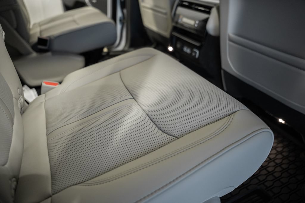 New 2026 Jeep Grand Wagoneer 4WD image 36