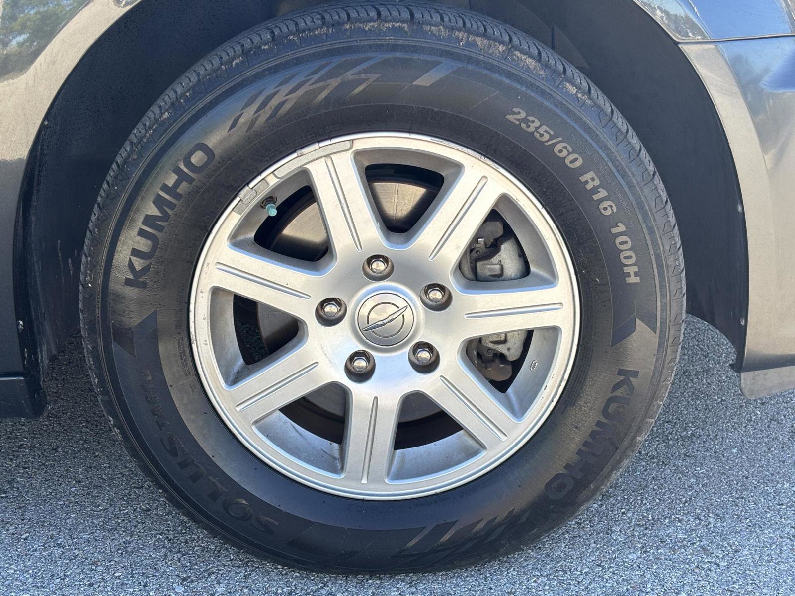 Used 2011 Chrysler Town & Country Touring w/ Security Group image 35