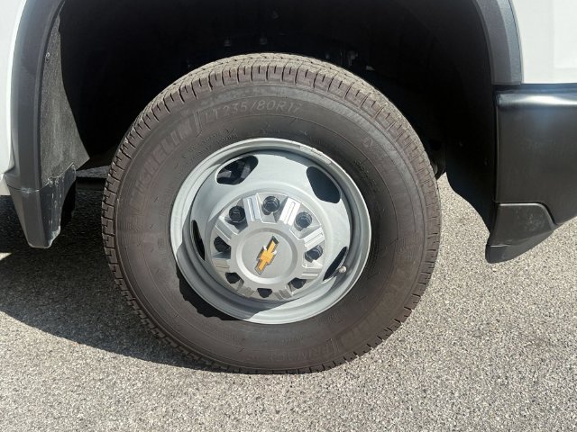 Used 2026 Chevrolet Silverado 3500 W/T AWD/4WD image 10