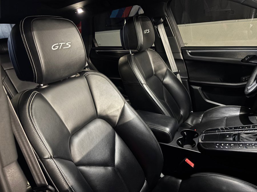 Used 2018 Porsche Macan GTS AWD/4WD image 29