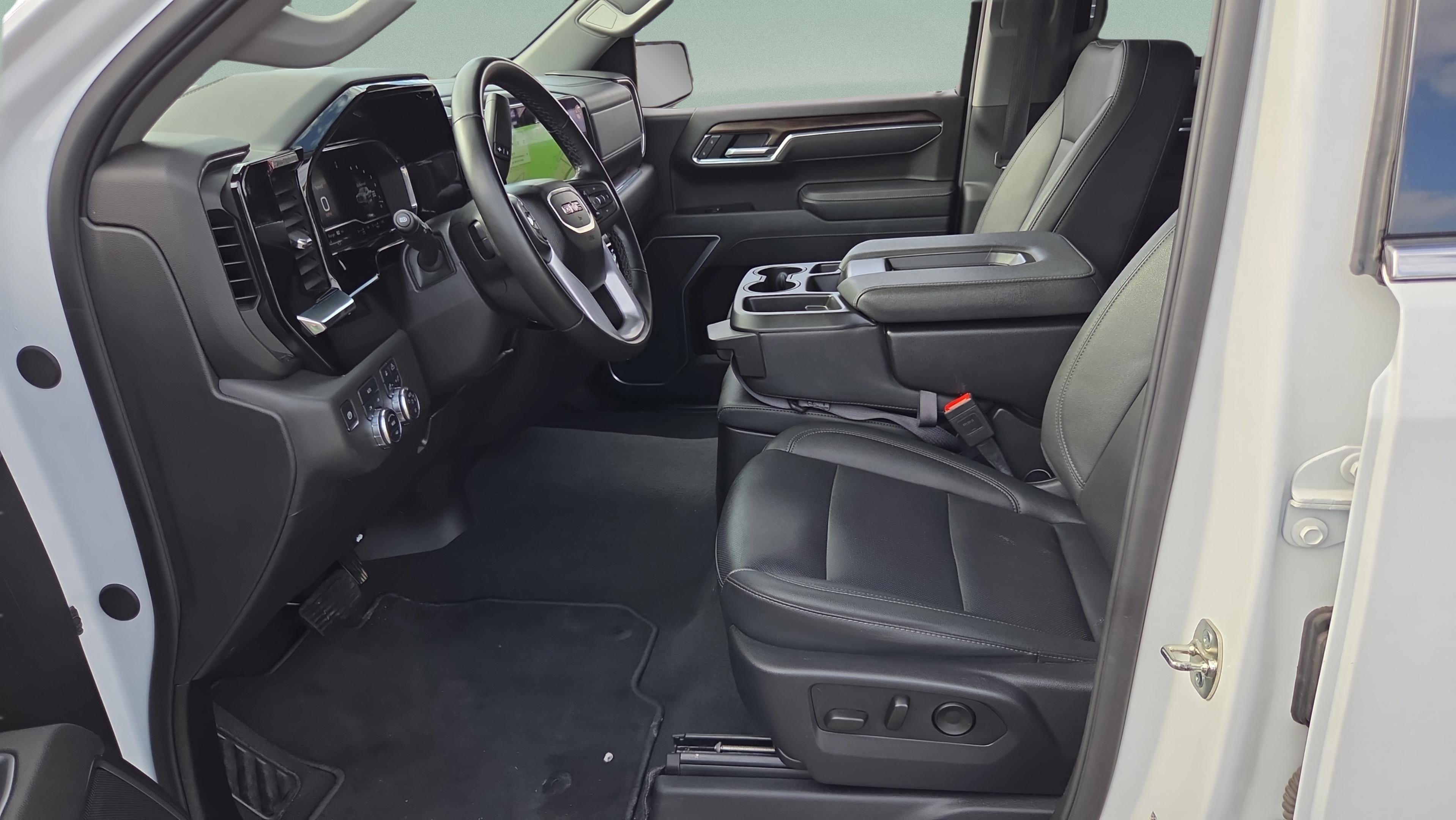 Used 2025 GMC Sierra 1500 SLT image 11