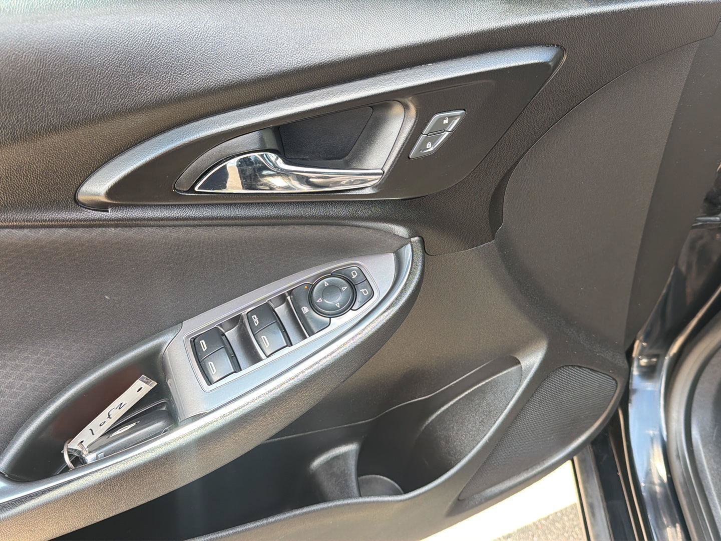 Used 2019 Chevrolet Malibu LT w/ Driver Confidence Package FWD image 13