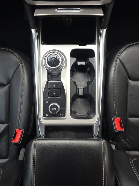 Used 2023 Ford Explorer XLT w/ Equipment Group 202A AWD/4WD image 41