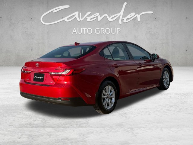 Used 2025 Toyota Camry LE w/ Convenience Package FWD image 16