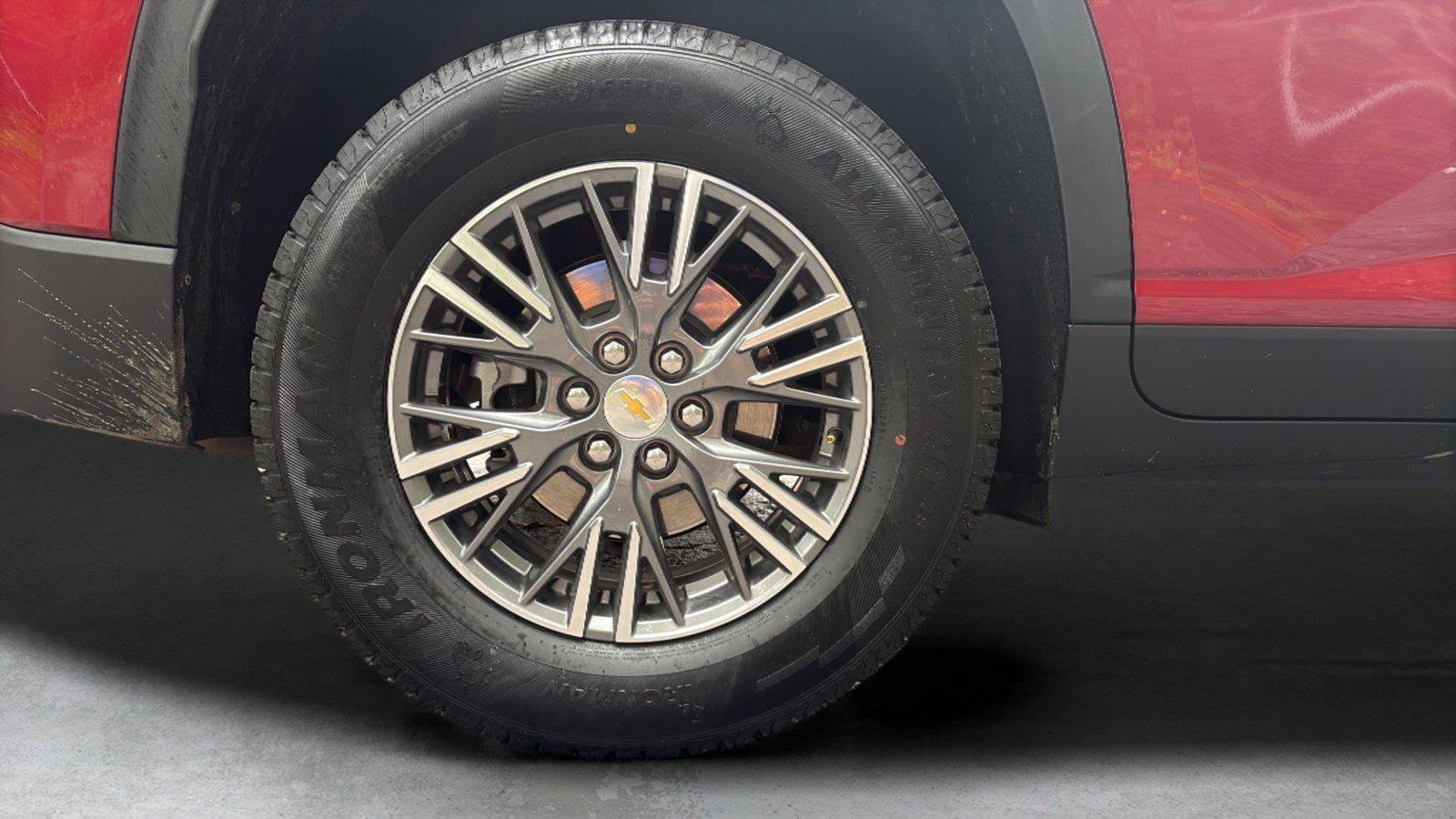 Used 2026 Chevrolet Traverse LT w/ LPO, Floor Liner Package FWD image 29