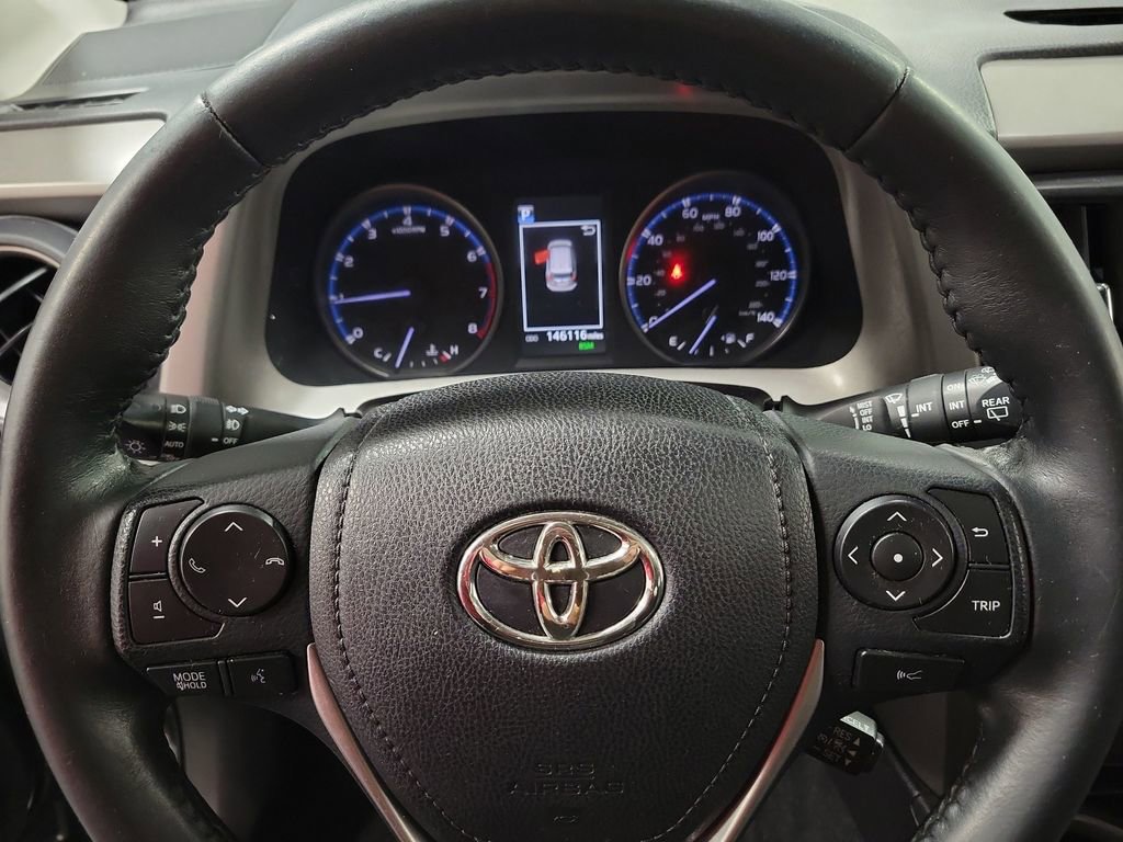 Used 2018 Toyota RAV4 XLE w/ Plus Extra Value Package AWD/4WD image 15
