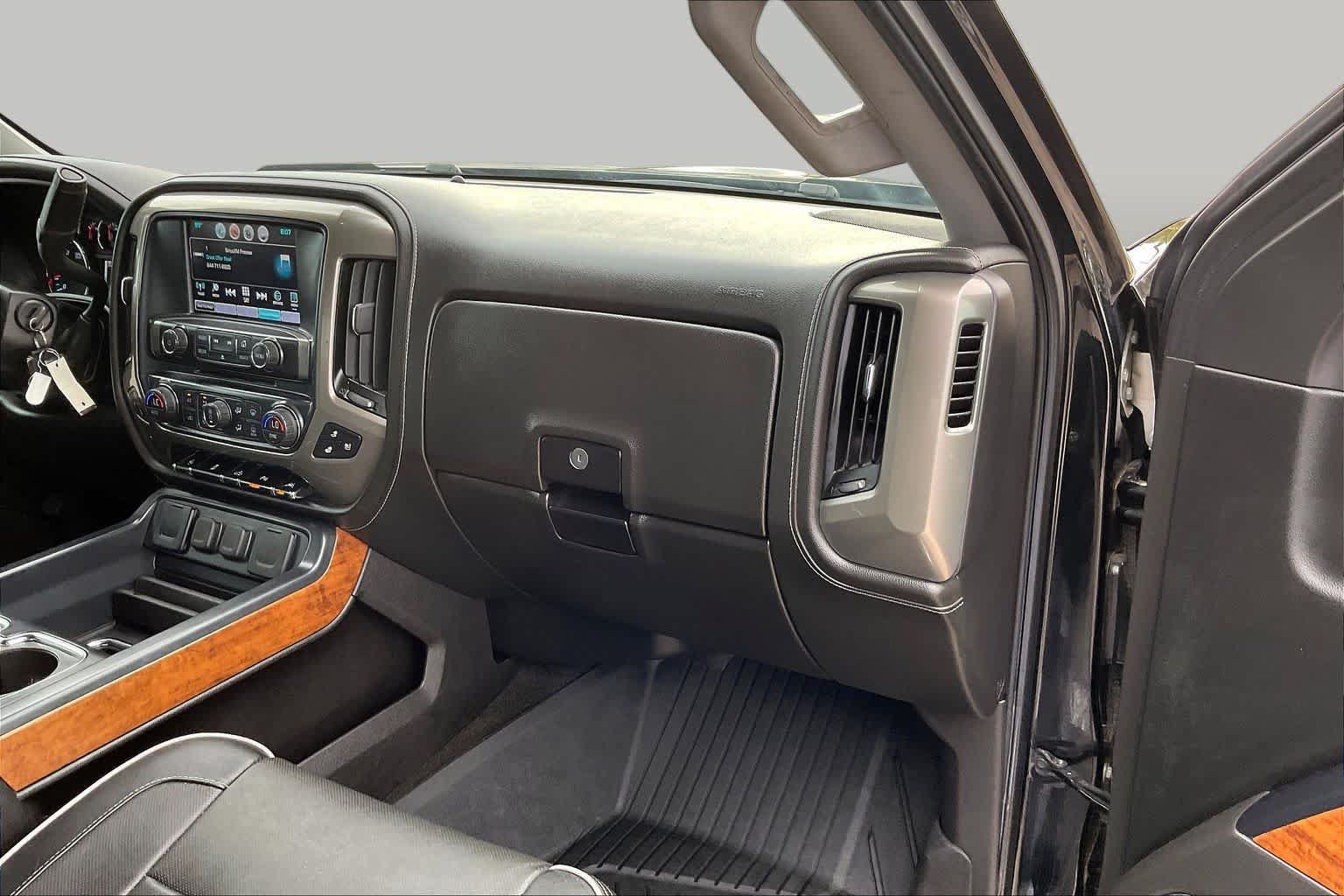 Used 2018 Chevrolet Silverado 1500 High Country AWD/4WD image 19