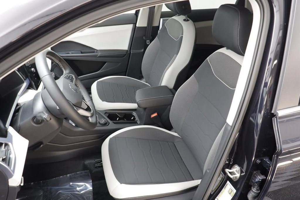 New 2026 Volkswagen Taos SE AWD/4WD image 14