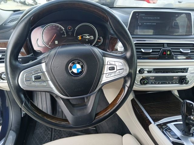 Used 2017 BMW 740i image 20
