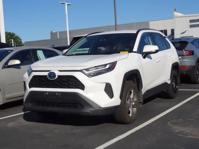 Used 2024 Toyota RAV4 XLE AWD/4WD image 1