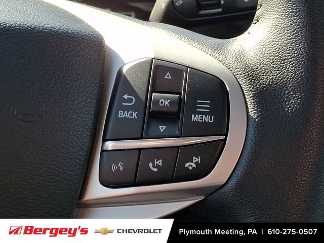 Used 2024 Ford Explorer XLT w/ Equipment Group 202A AWD/4WD image 27