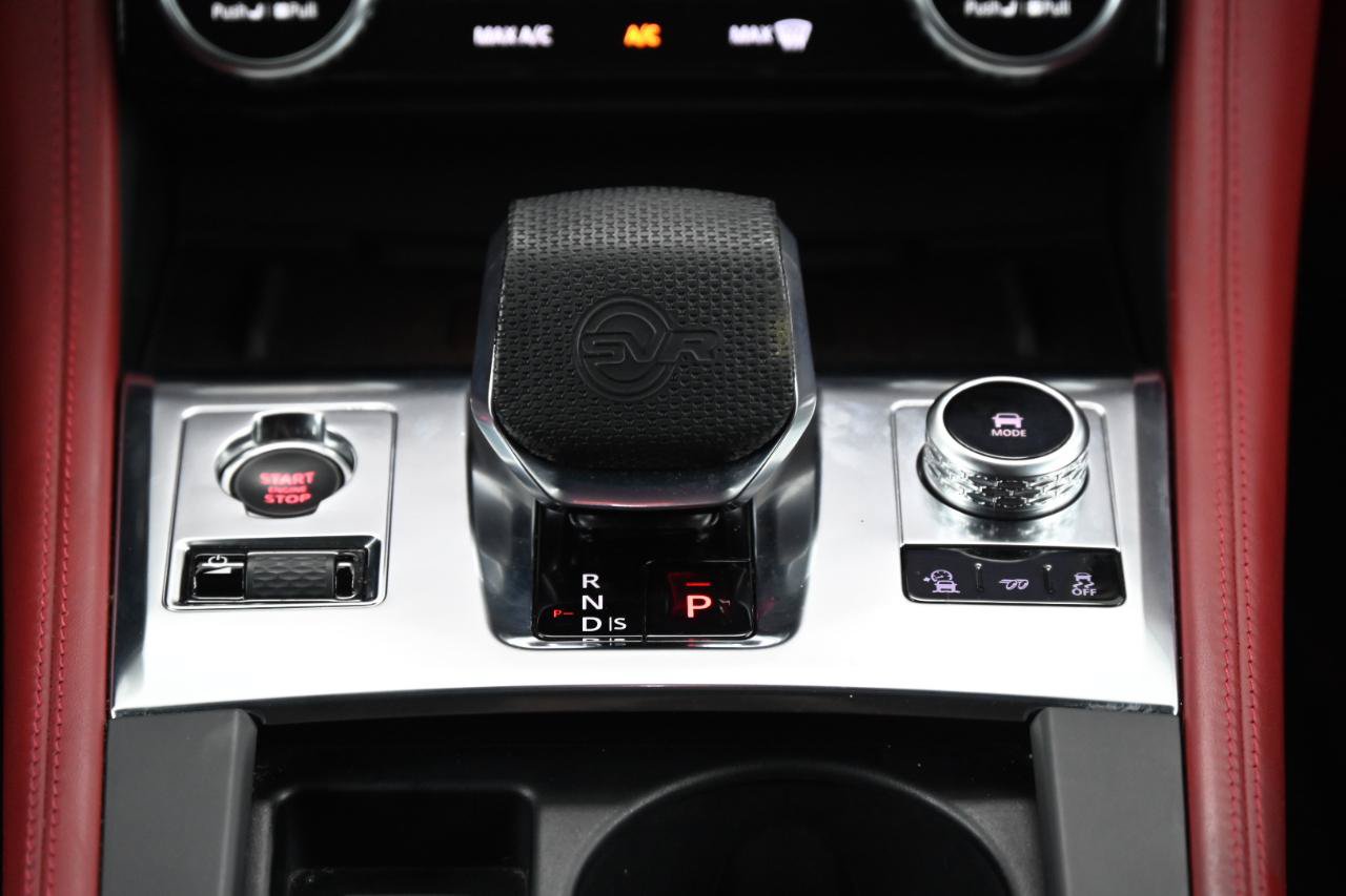 Used 2021 Jaguar F-PACE SVR AWD/4WD image 37
