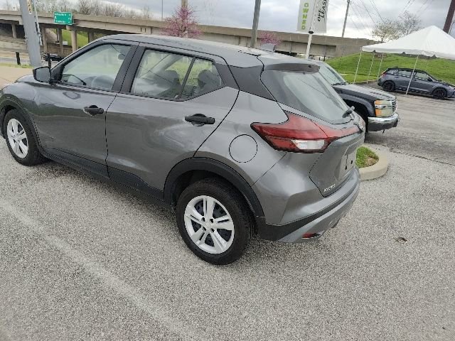 Used 2024 Nissan Kicks S image 12