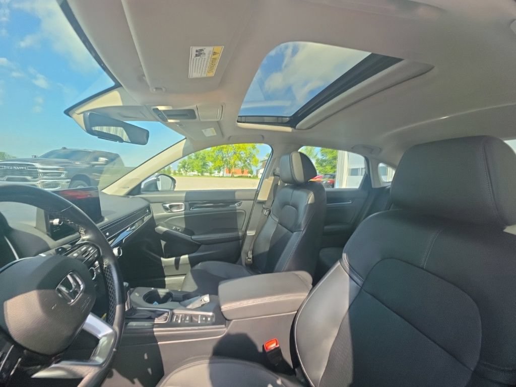 Used 2022 Honda Civic Touring image 14