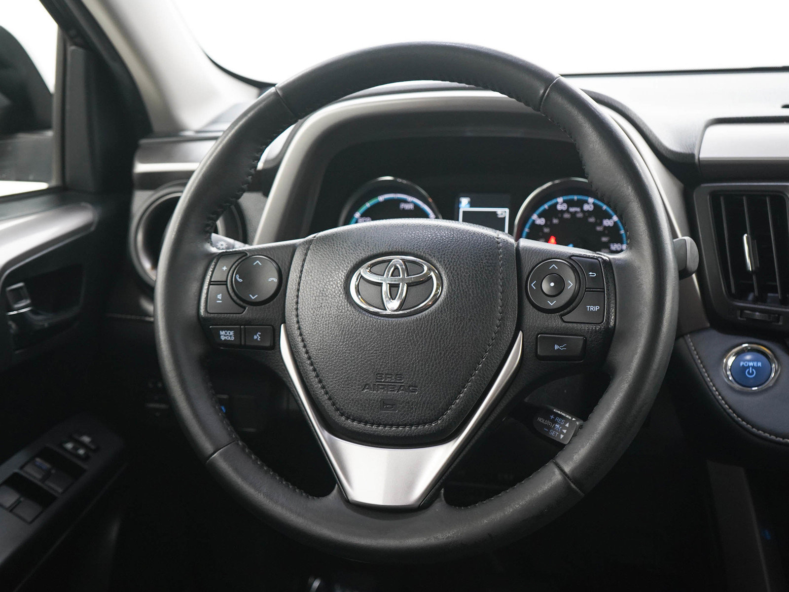 Used 2017 Toyota RAV4 XLE w/ Protection Package AWD/4WD image 16