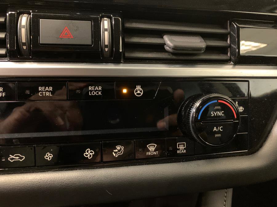 Used 2022 Nissan Pathfinder SL w/ SL Premium Package image 34