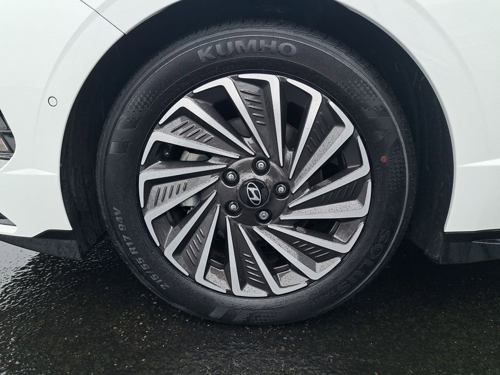 Used 2025 Hyundai Sonata Limited image 10