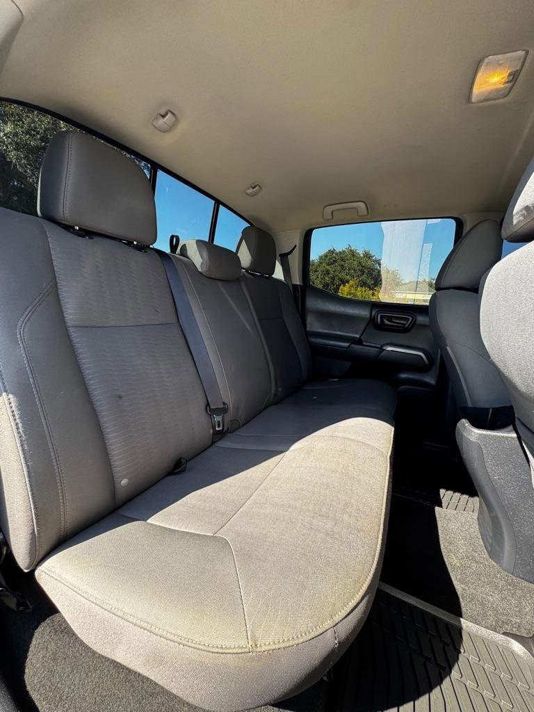Used 2019 Toyota Tacoma SR5 image 17