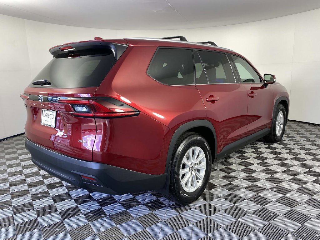 Used 2025 Toyota Grand Highlander FWD image 9