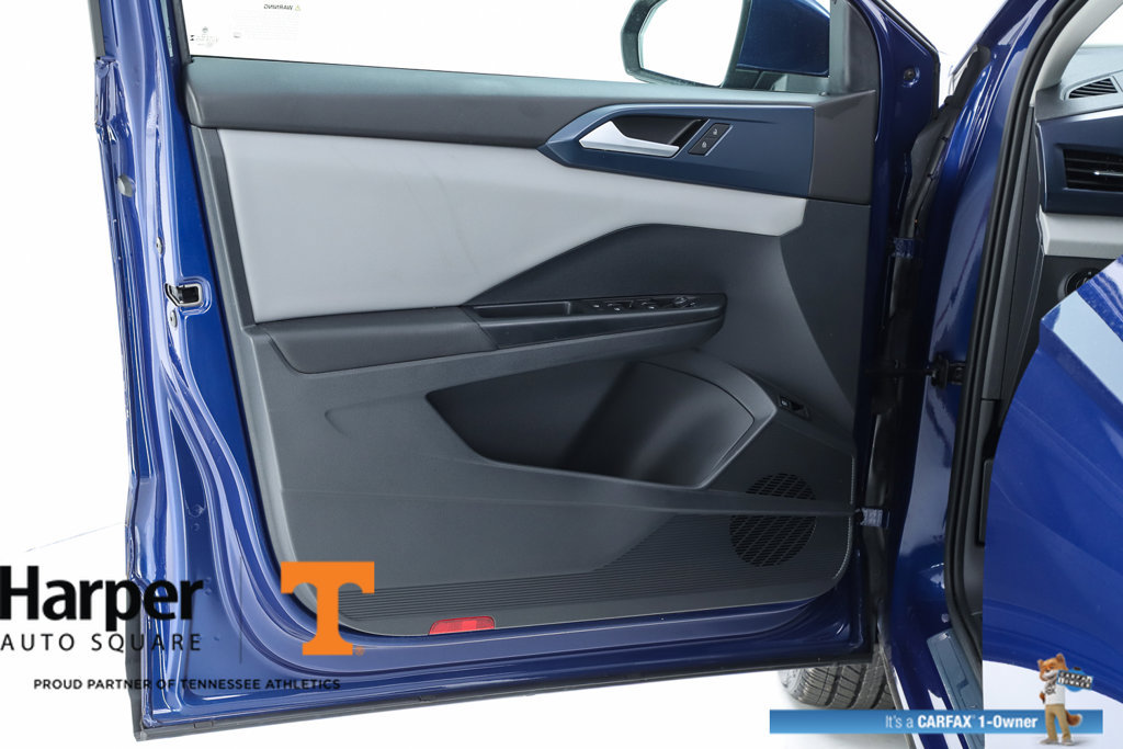 Used 2023 Volkswagen Taos SE w/ Panoramic Sunroof Package FWD image 56