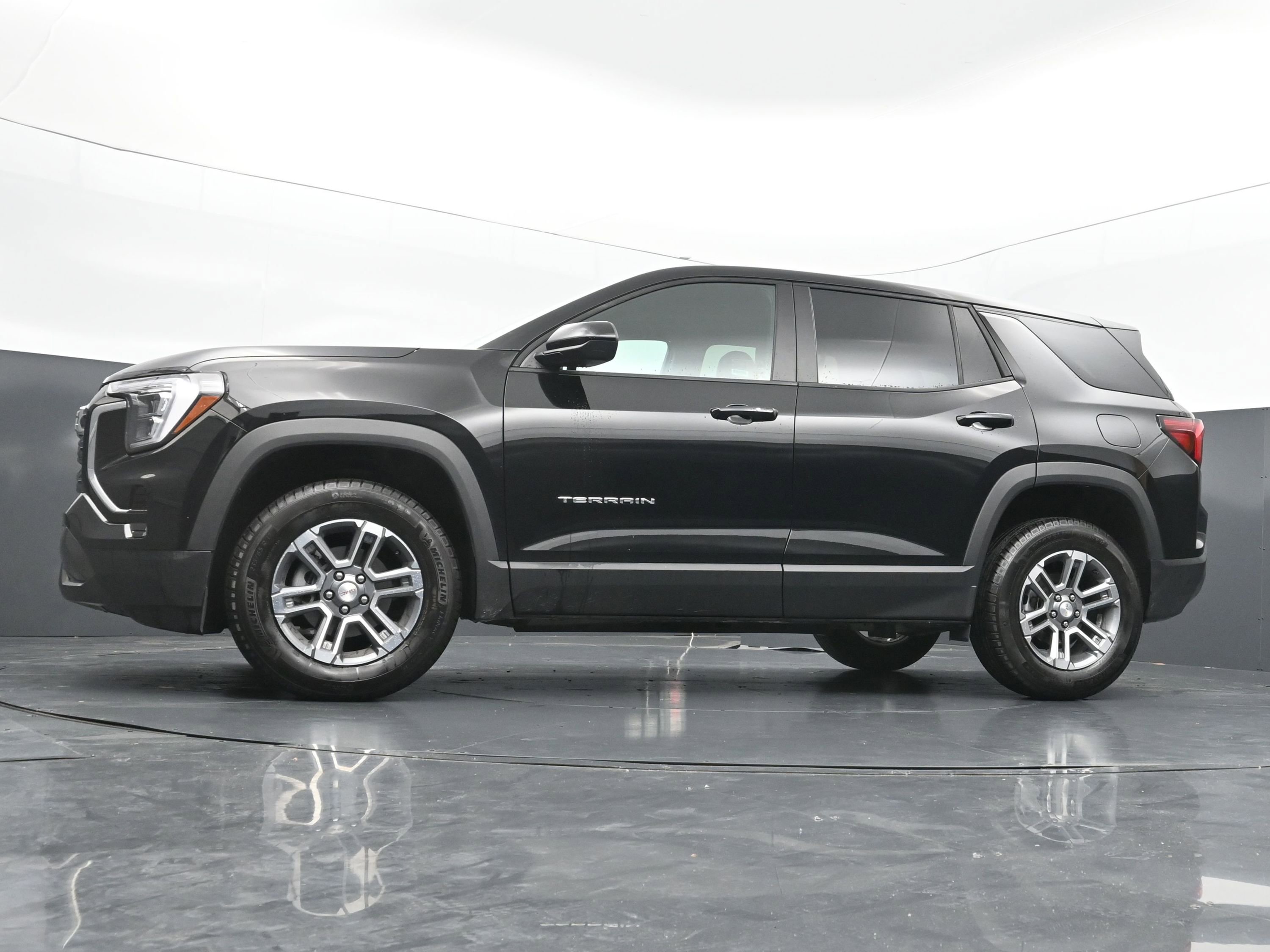 Used 2026 GMC Terrain Elevation FWD image 36