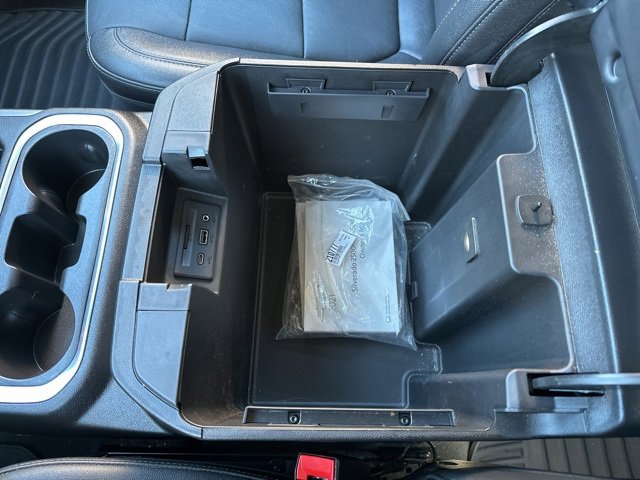 Used 2021 Chevrolet Silverado 2500 LTZ w/ LTZ Convenience Package image 28