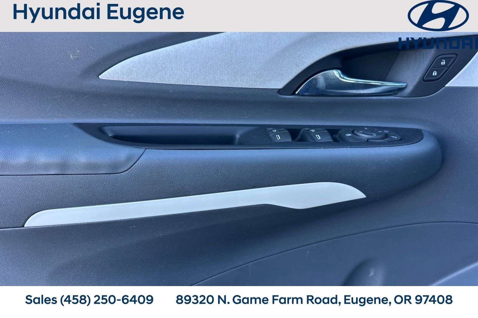 Used 2017 Chevrolet Bolt Premier w/ Driver Confidence II Package image 12