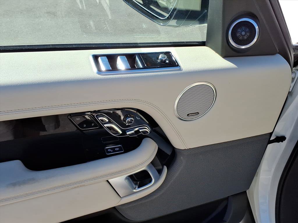 Used 2019 Land Rover Range Rover Supercharged image 7