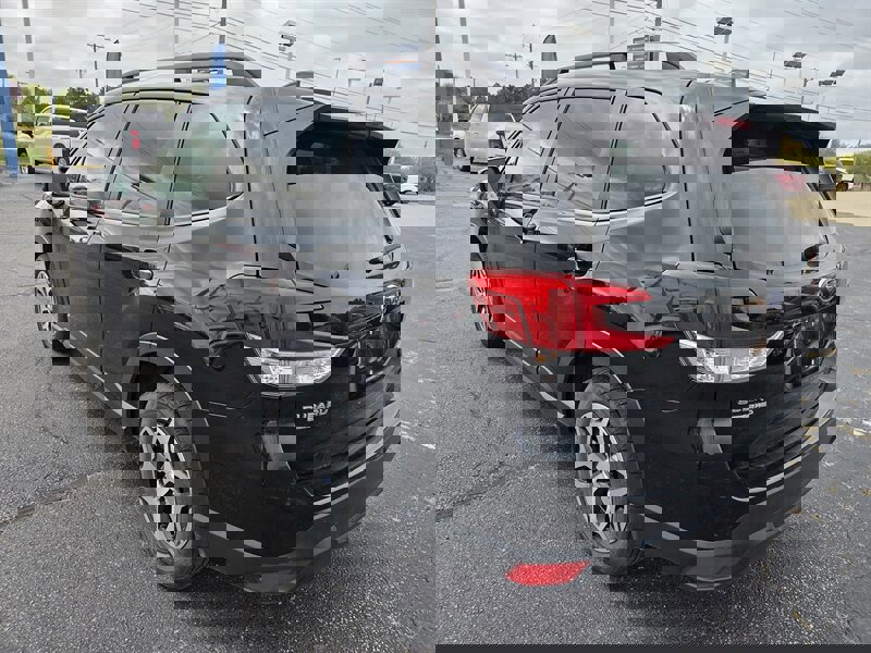 Used 2020 Subaru Forester Premium image 5