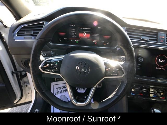 Used 2022 Volkswagen Tiguan SE R-Line AWD/4WD image 15