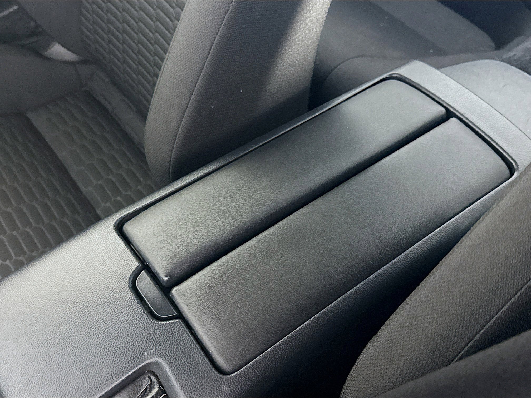 Used 2023 Toyota GR86 Base image 18