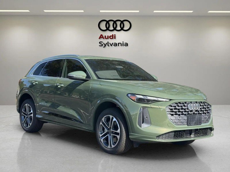 New 2025 Audi Q5 Premium