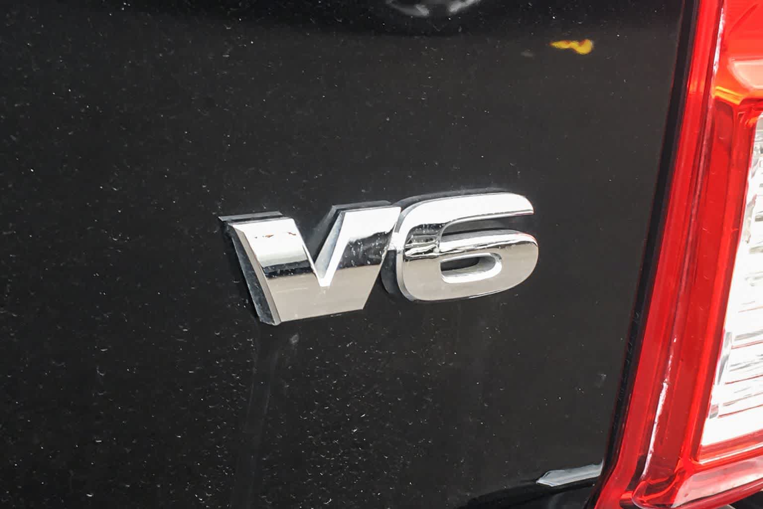 Used 2016 Toyota Tacoma SR5 RWD image 7