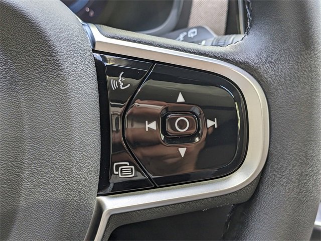 New 2025 Volvo XC90 B6 Plus w/ Protection Package Premier image 29