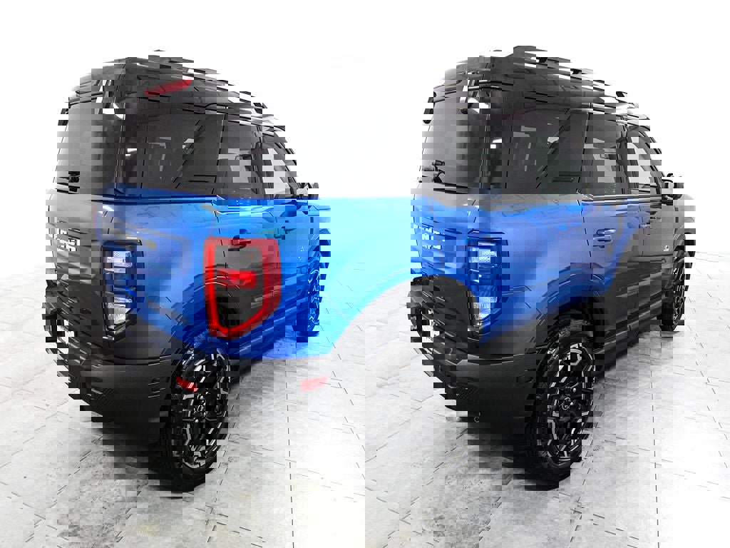 Certified 2025 Ford Bronco Sport Outer Banks w/ Outer Banks Tech Package+ image 6