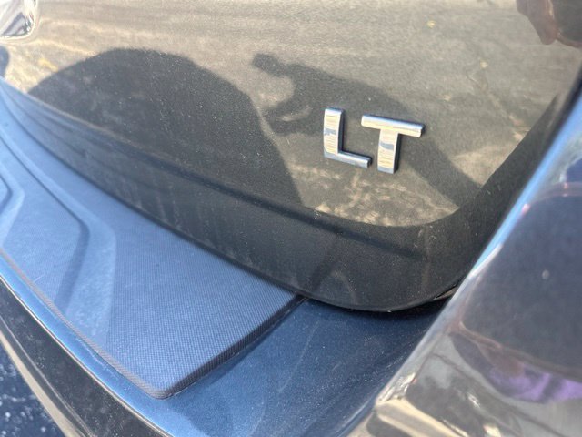 Used 2017 Chevrolet Equinox LT w/ Convenience Package FWD image 9
