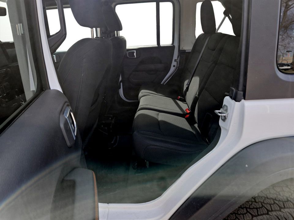 Used 2022 Jeep Wrangler Unlimited Sport image 29