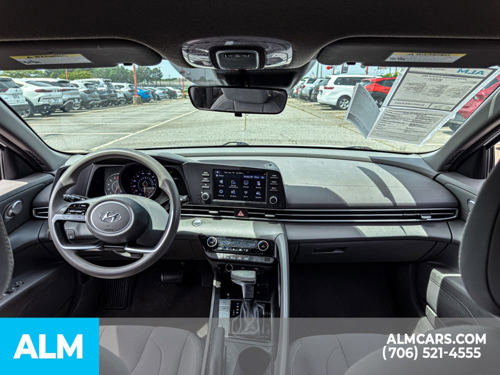 Used 2023 Hyundai Elantra SEL FWD image 14