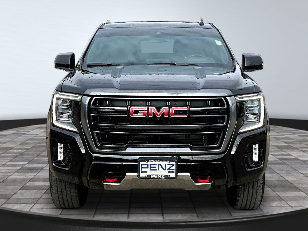 Used 2024 GMC Yukon XL AT4 w/ AT4 Premium Plus Package AWD/4WD image 2