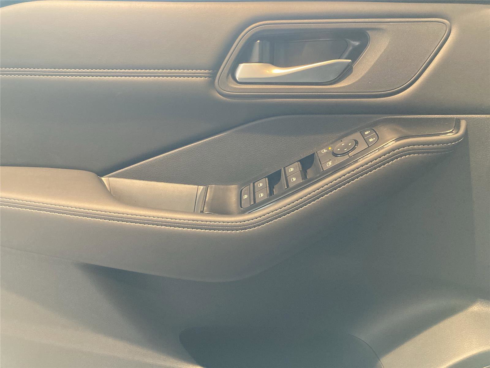 New 2026 Nissan Rogue SV image 27