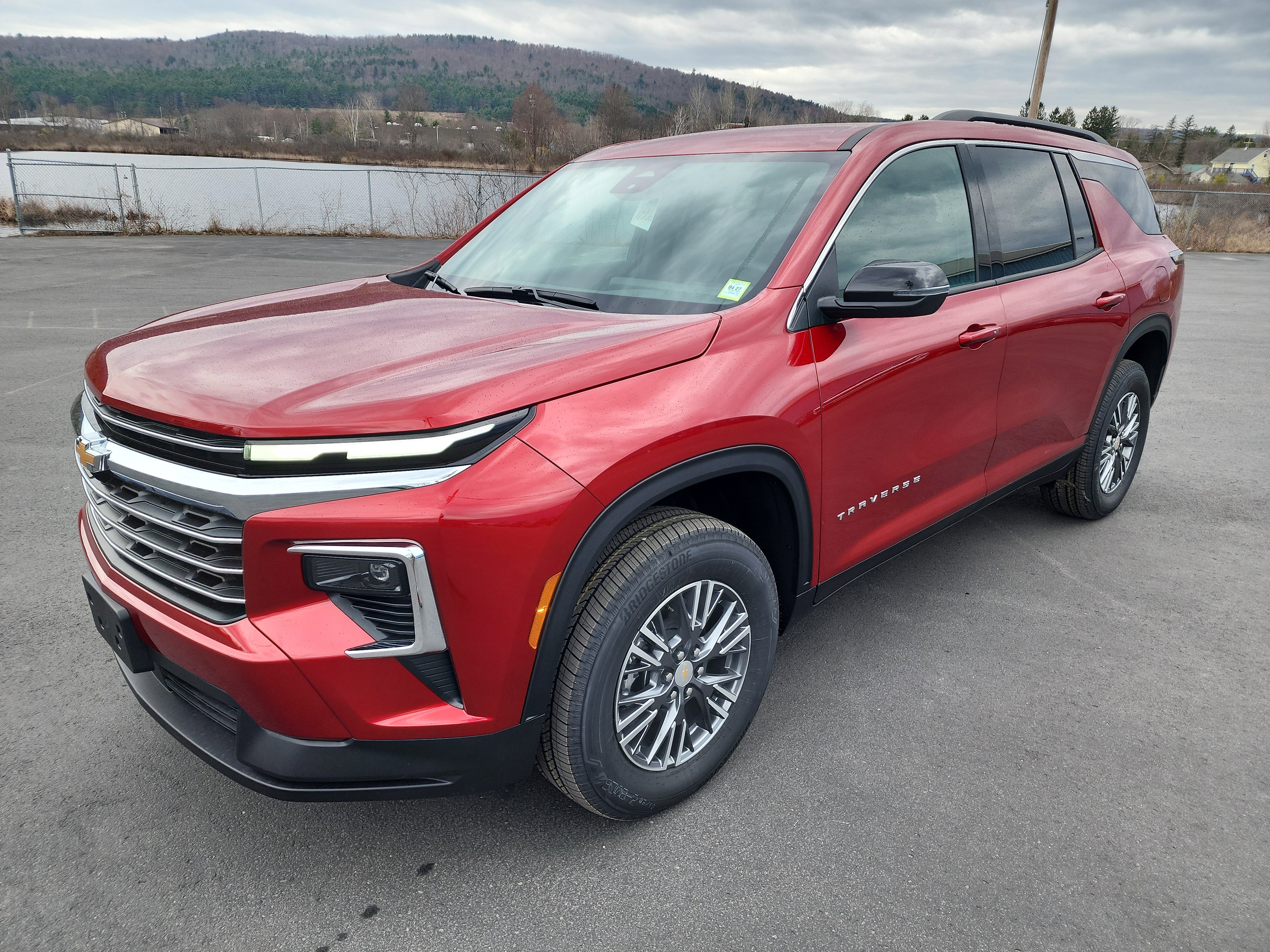 New 2026 Chevrolet Traverse LT AWD/4WD image 4