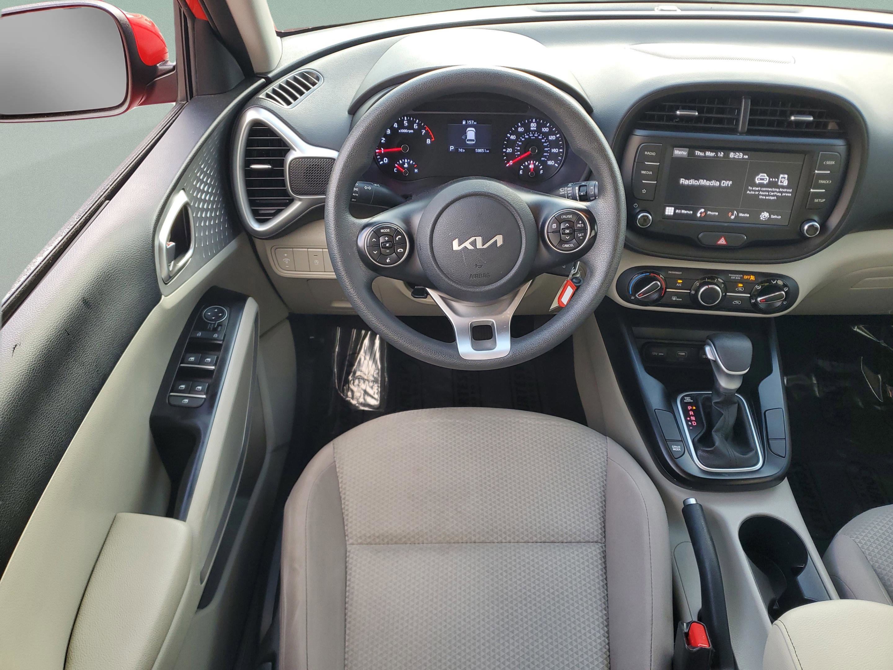 Certified 2022 Kia Soul LX image 12