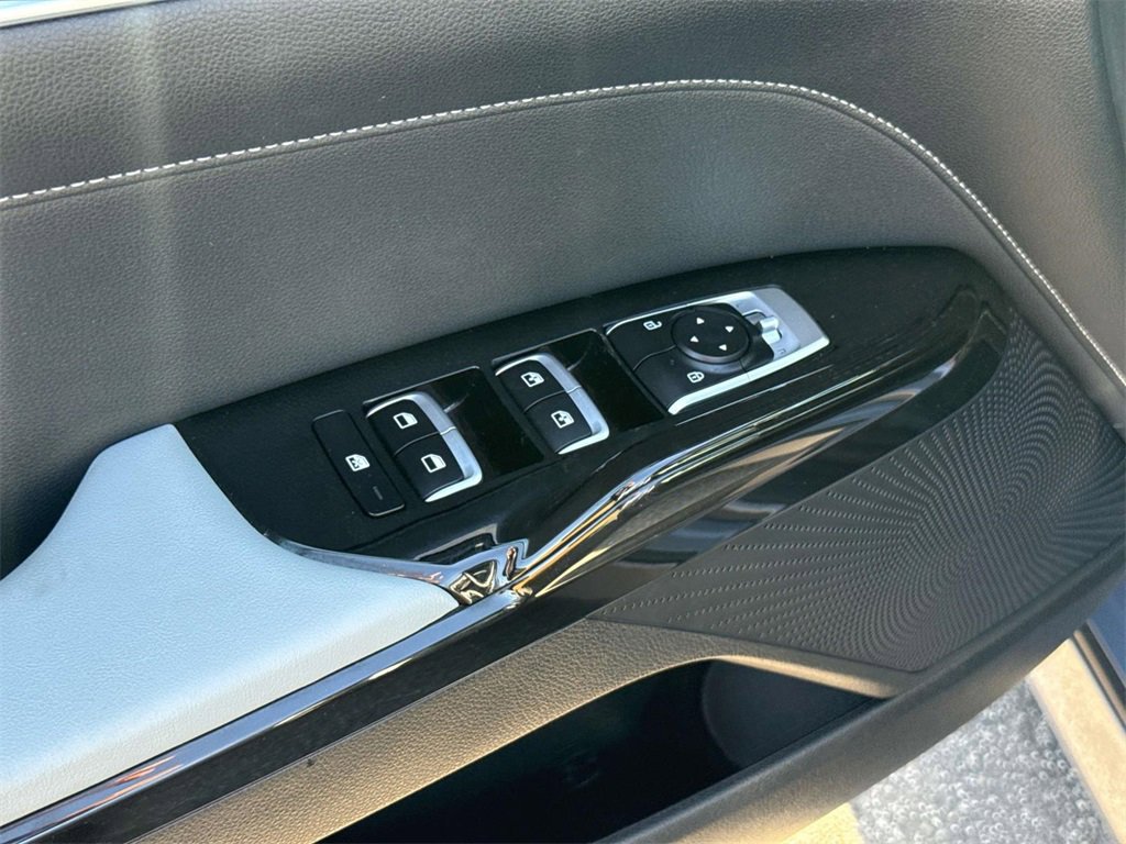 Used 2023 Kia K5 EX image 19