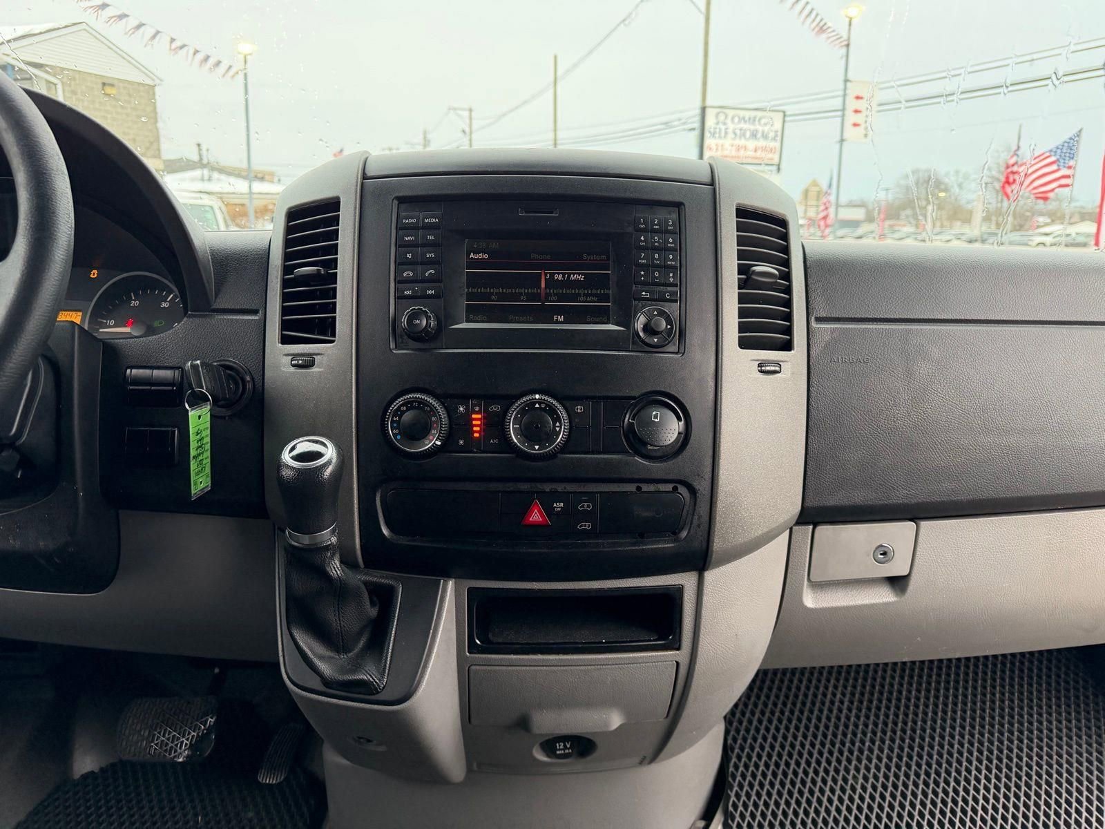 Used 2017 Freightliner Sprinter 2500 image 11