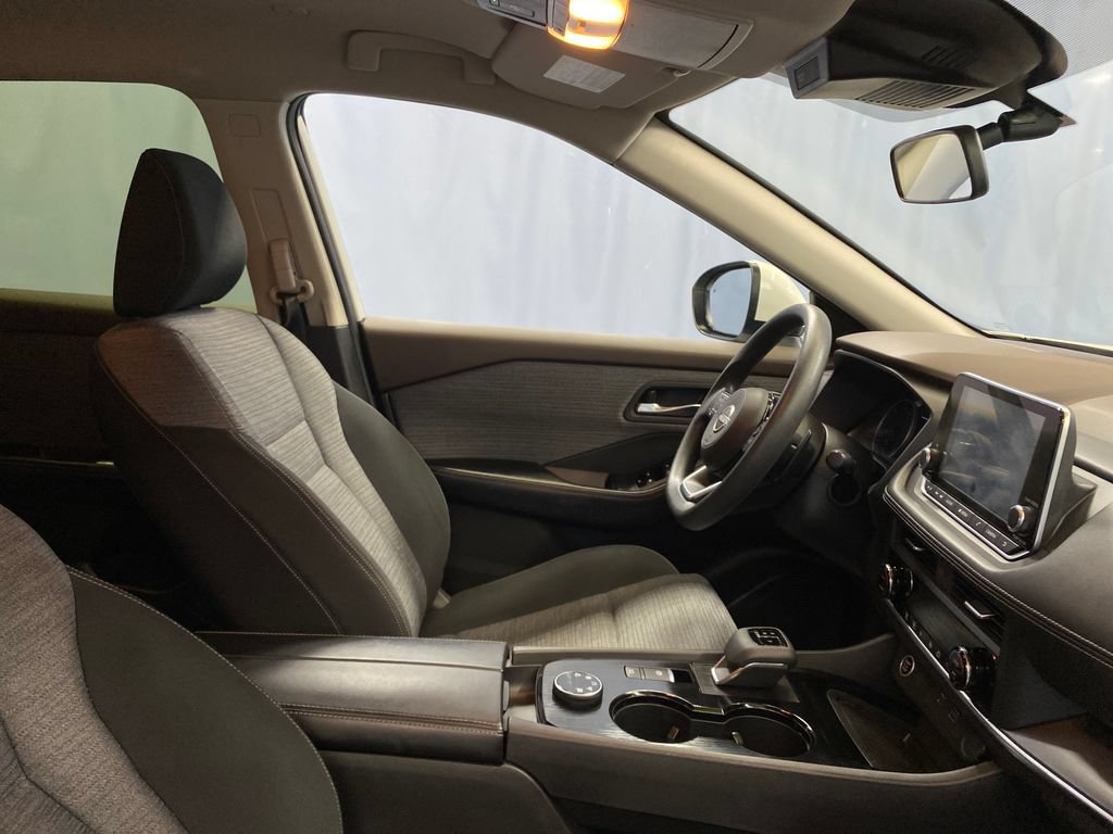 Used 2023 Nissan Rogue SV AWD/4WD image 38