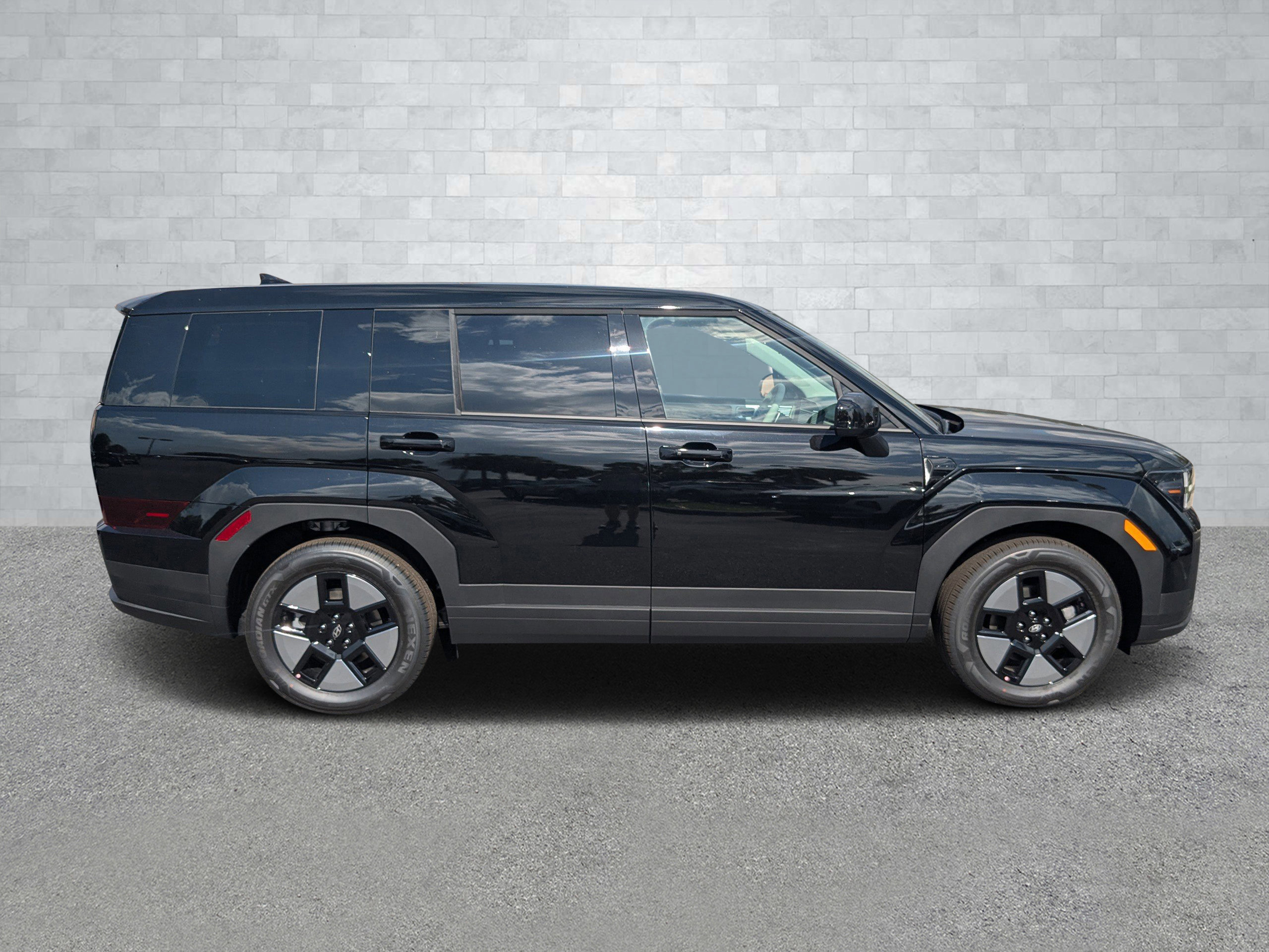 New 2026 Hyundai Santa Fe SE FWD image 4