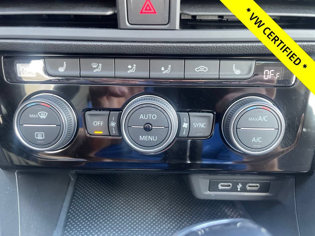 Certified 2022 Volkswagen Jetta SE FWD image 21