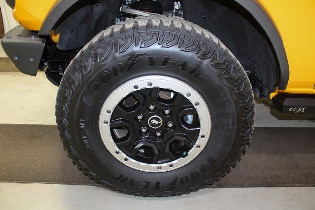 Used 2022 Ford Bronco Black Diamond w/ Sasquatch Package image 21