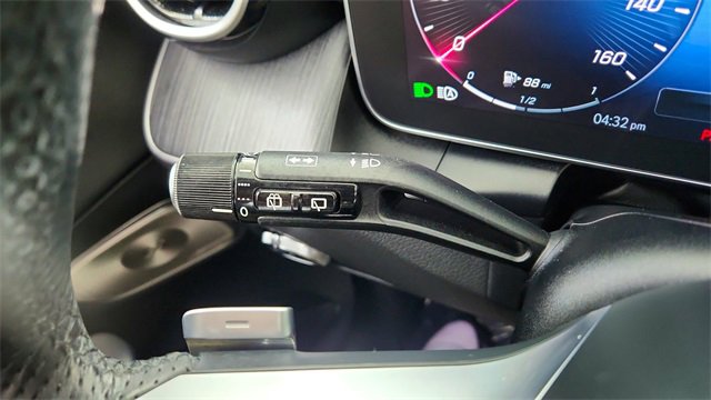 Used 2024 Mercedes-Benz GLC 300 4MATIC w/ AMG Line image 40